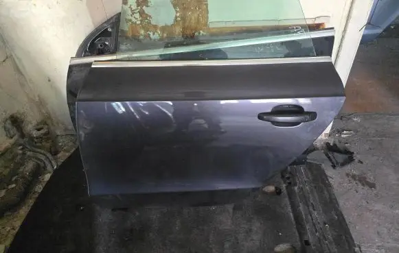 Audi A5 8T 8F Rear door
