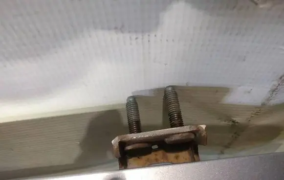 Honda Jazz Tailgate/trunk/boot hinge
