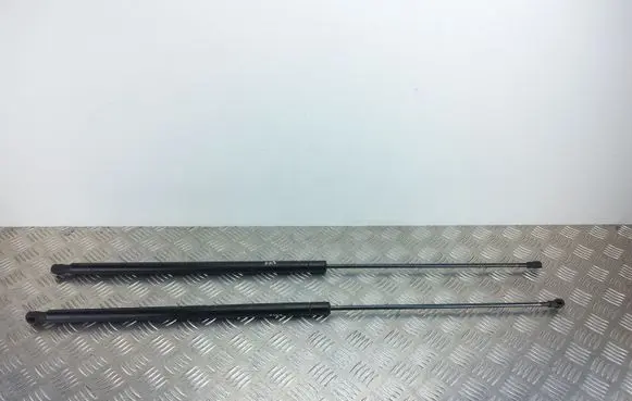 Seat Toledo III (5P) Tailgate/trunk strut/damper 5P5827550