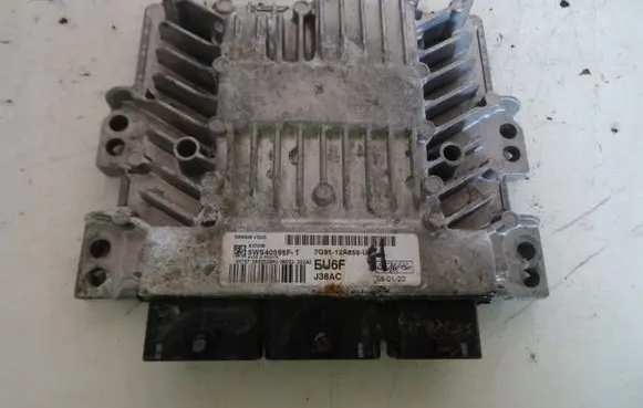 Ford Focus Engine control unit/module 12A650