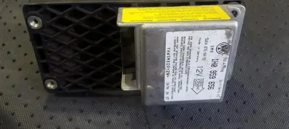 Volkswagen Golf III Airbag control unit/module 1H0959656