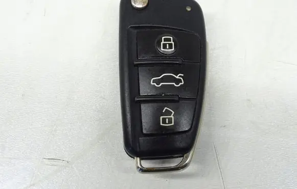 Audi TT TTS Mk2 Ignition key/card 5FA009272