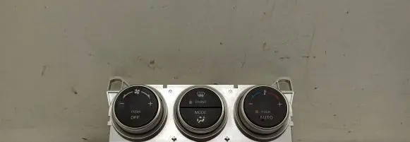 Mazda 5 Climate control unit K1900CC30