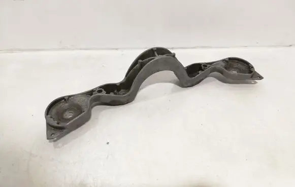 BMW 3 E46 Rear differential/diff mount bracket 1094421