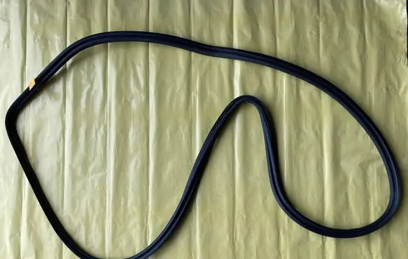 Mercedes-Benz C W204 Seal rubber (tailgate) 