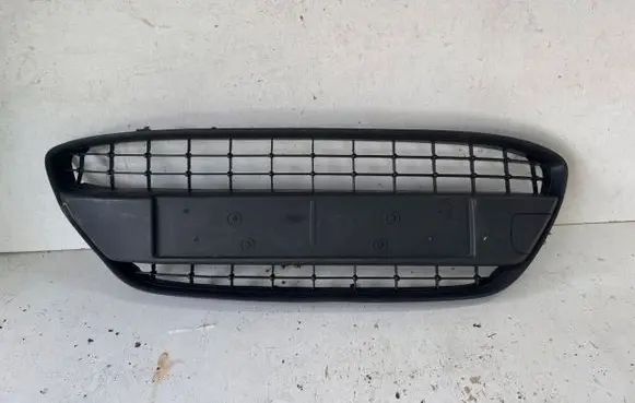 Ford Fiesta Front bumper lower grill