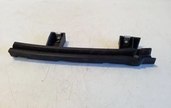 Opel Ampera Front door windshield rail 