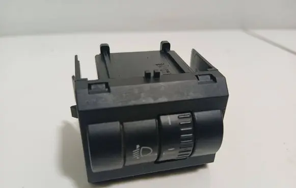 Seat Toledo IV (NH) Headlight level height control switch 6JA941333A
