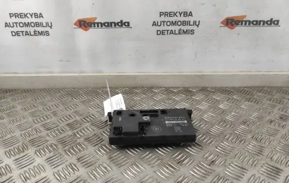 Mercedes-Benz E W211 Door control unit/module 2118702285