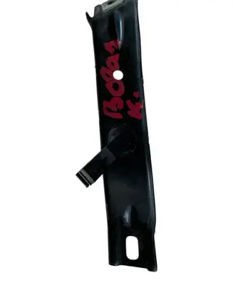 Mercedes-Benz B W246 W242 Fender mounting bracket A2466280114