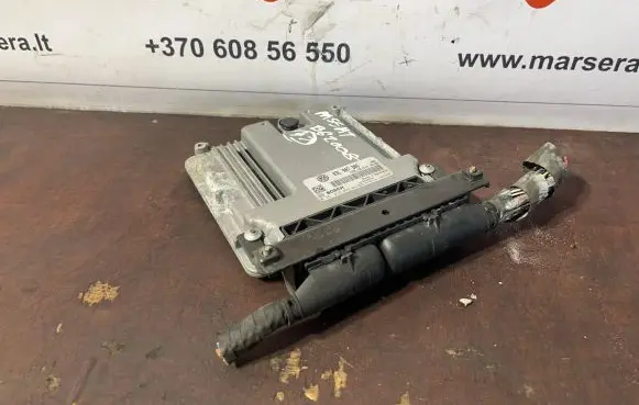 Volkswagen PASSAT B6 Engine control unit/module 03L907309 0281015029 1039S30090