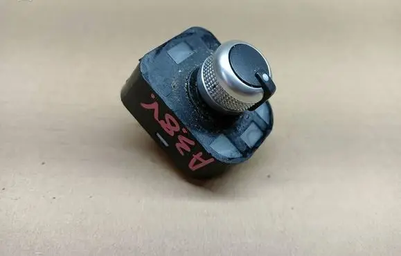 Audi A3 S3 8V Wing mirror switch 8V0959565D 391408S