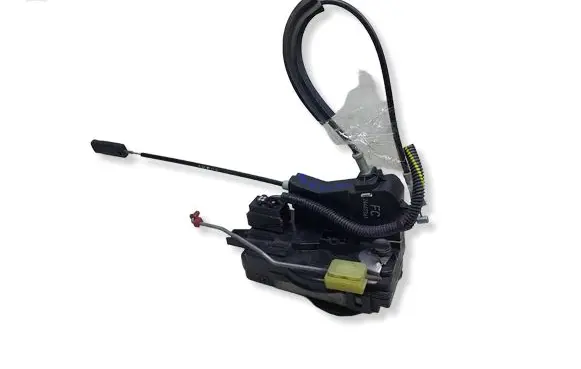 Opel Vectra C Front door lock 24447341