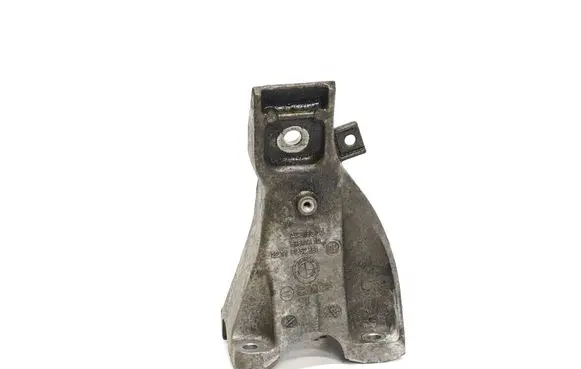 BMW X5 F15 Engine mounting bracket 67871110 6852861 22116852861