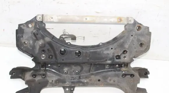 Lexus CT 200H Front subframe