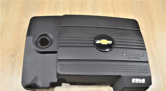 Chevrolet Captiva Engine cover (trim)