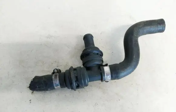 BMW 5 E39 Engine coolant pipe/hose 85622b