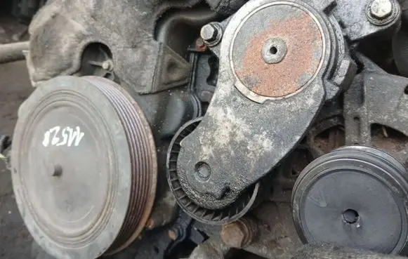 Ford Grand C-MAX Generator/alternator belt tensioner