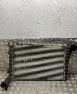 Skoda Superb B6 (3T) Coolant radiator 1K0145803R