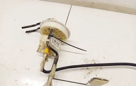 Nissan X-Trail T30 Fuel level sensor 