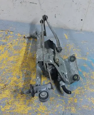 Renault Scenic I Front wiper linkage and motor 3397020563 8200106711