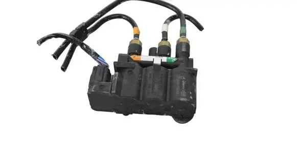 Land Rover Range Rover L405 Air suspension control unit module (rear) CPLA5B710AD