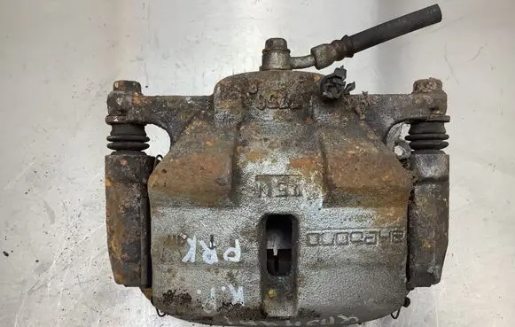 Nissan Qashqai Front brake caliper 