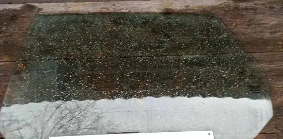Jaguar XJ X40 Rear door window glass