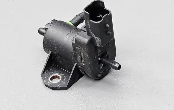 Ford Fiesta Turbo solenoid valve 9688124580