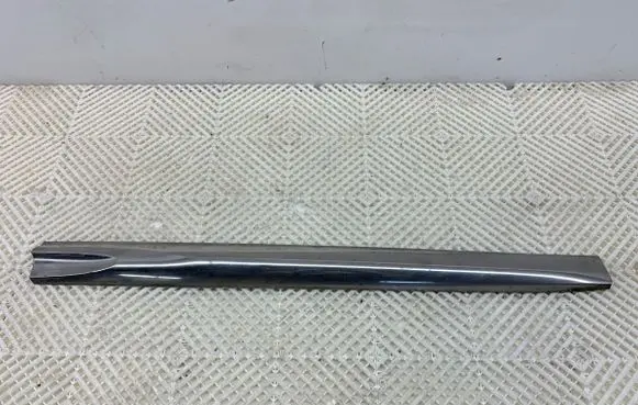 Citroen DS5 Front door trim (molding) 9673774780