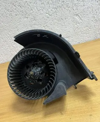 BMW X5 E70 Air conditioning (A/C) fan (condenser) T1001858M D8336