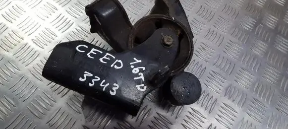 KIA Ceed Engine mount bracket