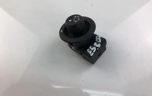 Ford Fiesta Wing mirror switch 93BG17B676BA