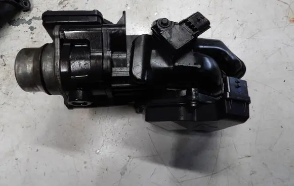 Opel Vivaro Throttle body valve 161A09278R A2C84198000 1030617070