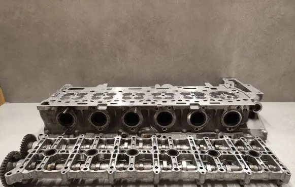 BMW 7 F01 F02 F03 F04 Engine head 7807641076 11071401236