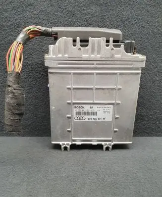 Audi A4 S4 B5 8D Engine control unit/module 028906021CE 0281001425 1H0906373