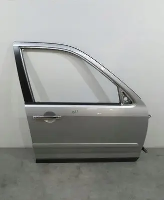 Honda CR-V Front door 