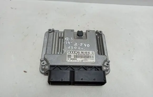Audi Q3 8U Engine control unit/module 03L906018RC 03L906018ES