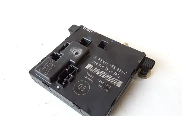 Mercedes-Benz CLS C219 Door control unit/module 2198200326 00005032