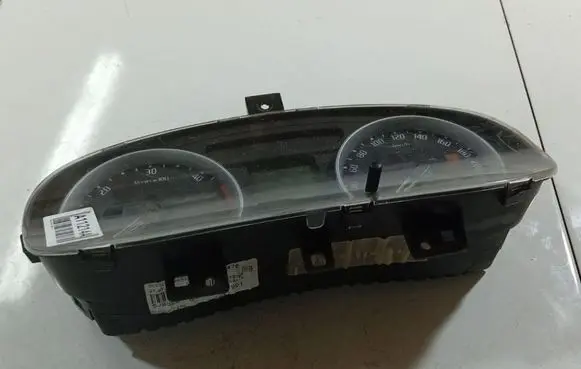 Skoda Fabia Mk2 (5J) Speedometer (instrument cluster) SKZ7Z0H5069837