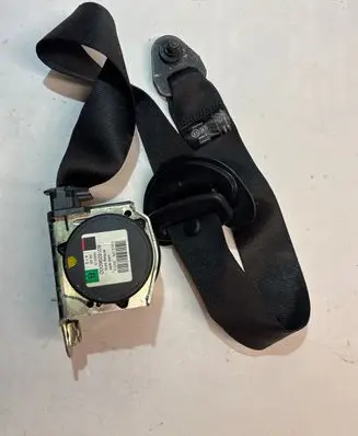 BMW 5 E60 E61 Front seatbelt 601629600D 090513