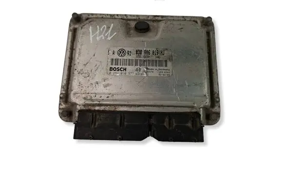 Volkswagen Golf IV Engine control unit/module 038906019HJ 0281010977