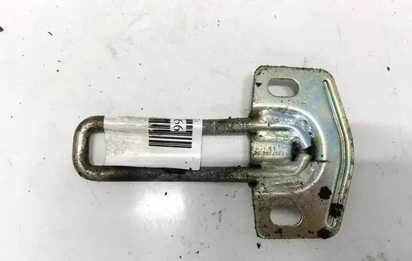 Mercedes-Benz Vito Viano W639 Rear door lock loop/hook striker a6397400132 04051