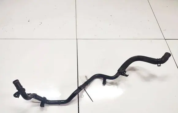 Volkswagen Golf III Engine coolant pipe/hose
