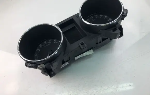 Skoda Yeti (5L) Speedometer (instrument cluster) 5L0920840T