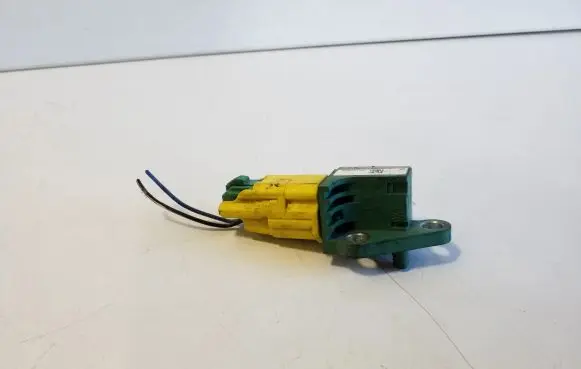 Volkswagen PASSAT B6 Airbag deployment crash/impact sensor 3C0909606