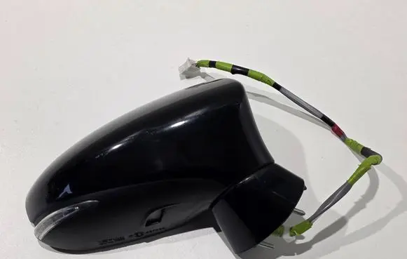 Front door electric wing mirror
