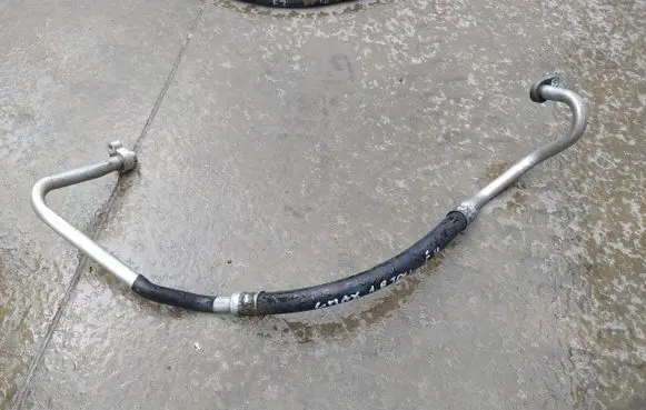 Ford Focus C-MAX Air conditioning (A/C) pipe/hose