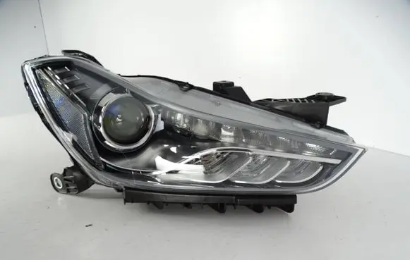 Maserati Ghibli Headlight/headlamp 00670106273