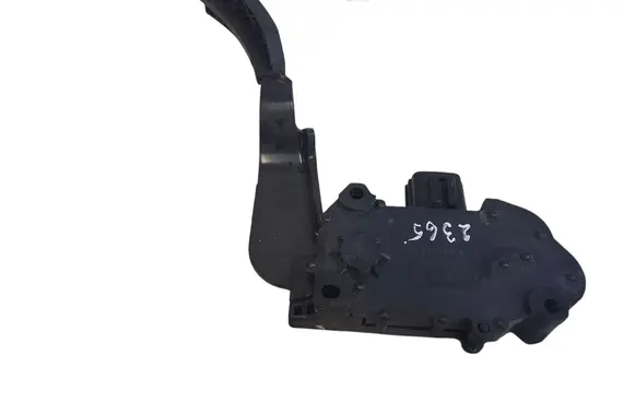 Nissan Murano Z50 Accelerator throttle pedal 18002CA100 0792C52G
